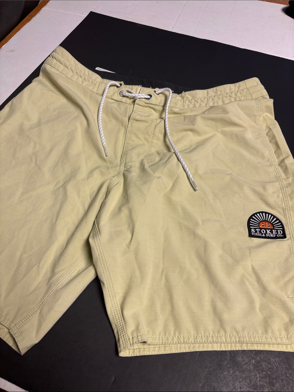 VISSLA Men’s Stoked Board Shorts in Pale Khaki